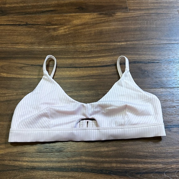 Old Navy Soft Pink Ribbed Bikini Top - Picture 1 of 2